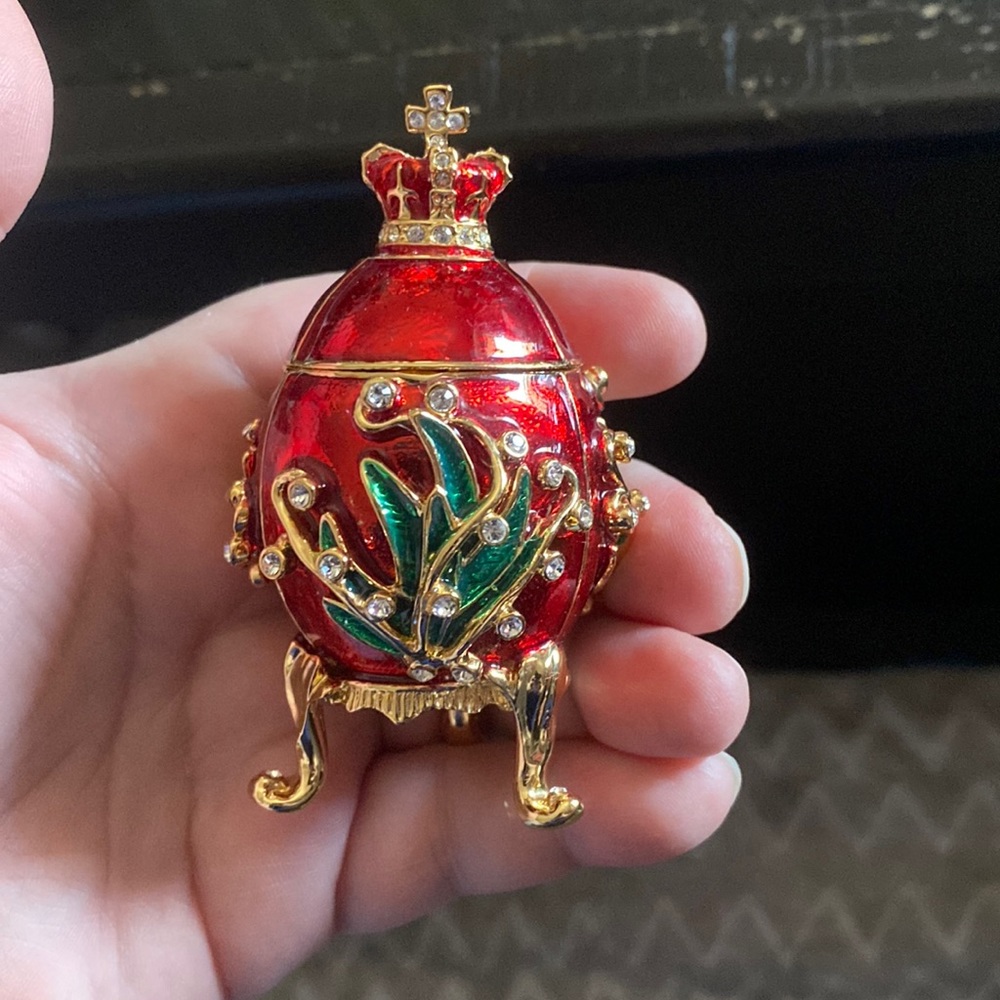 Glass ornament decorative egg